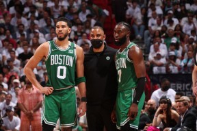 九游娱乐入口官网包含Karsa关键节点比分优势明显,热火带队取胜!的词条