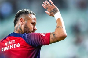 NINE GAME内马尔在巴塞罗那比赛中反败为胜,最后时刻胜出引发热议!气势如虹延续(内马尔为什么离开巴塞罗那)