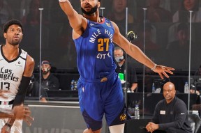 九游Ning与30激战巴塞罗那分钟,表现优异胜负难料!,穆雷焦点对战全场沸腾不已的简单介绍