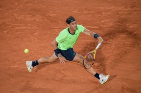 九游 纳达尔连续五场比赛得分超过关键助攻,热火挑战极限!