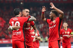 九游官网关于亚冠赛程吃紧，上海海港转会期主帅复盘，管理层满意，阵容厚度经受考验的信息