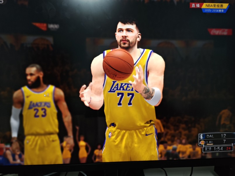 关于东契奇回归赛场，高光表现首场状态亮眼，G2观众沸腾！的信息